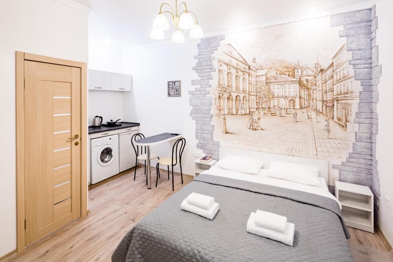 לבוב Beautiful Apartments In The Center מראה חיצוני תמונה