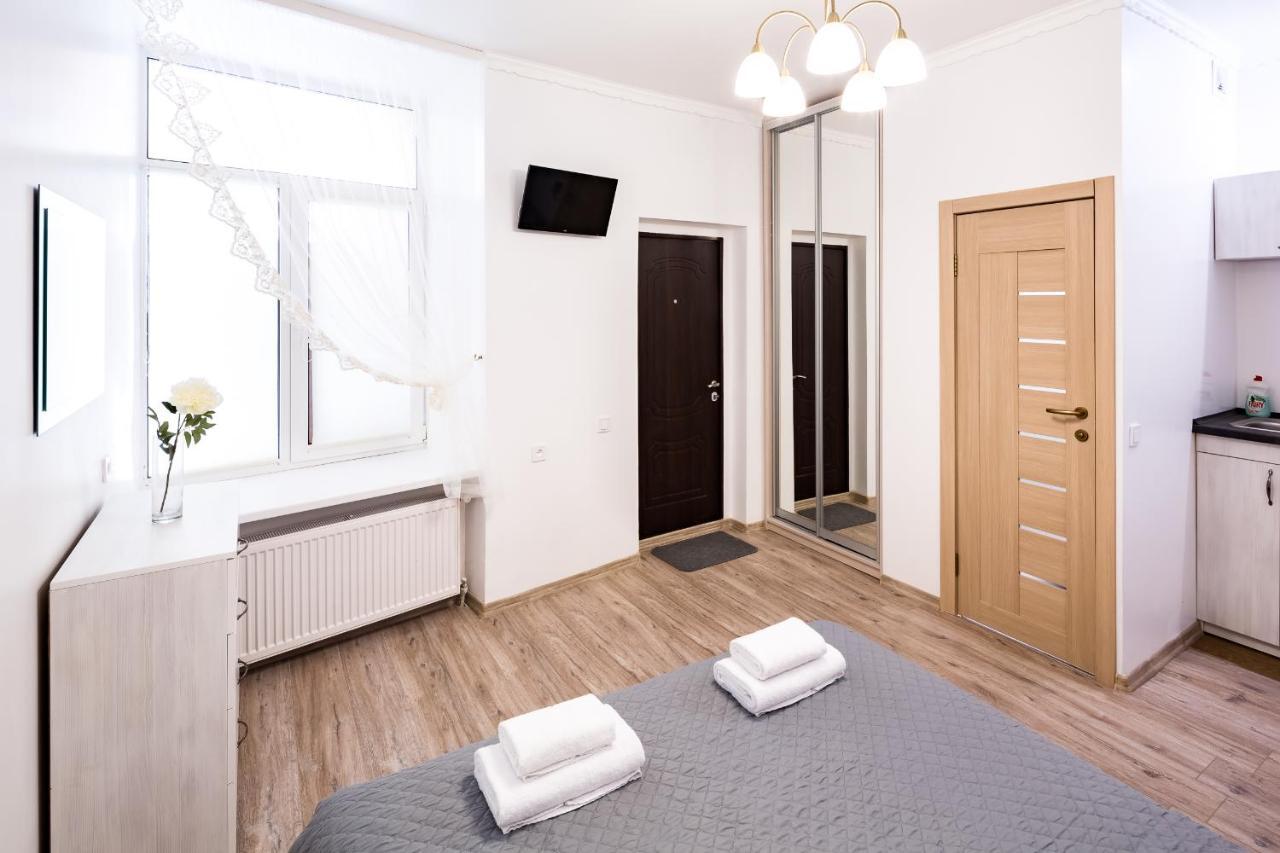 לבוב Beautiful Apartments In The Center מראה חיצוני תמונה